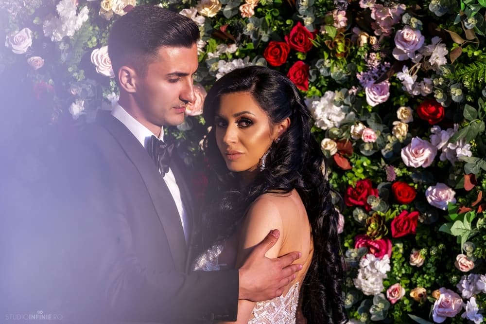 Roxana & Alin - Fotografii de Studio Infinie