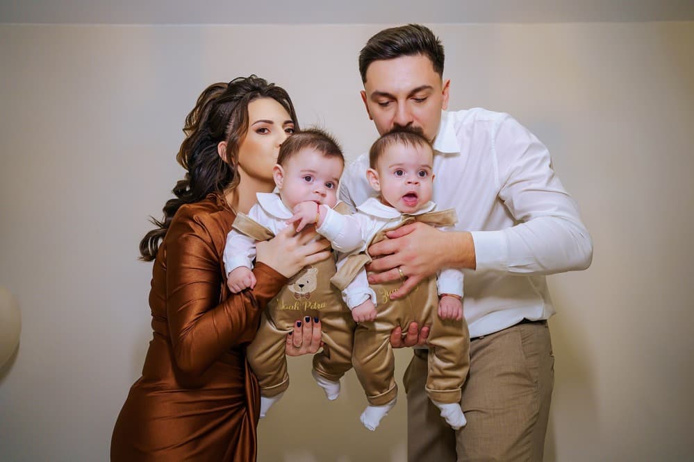 Noah & Zian - Fotografii de Ultra HD Studio