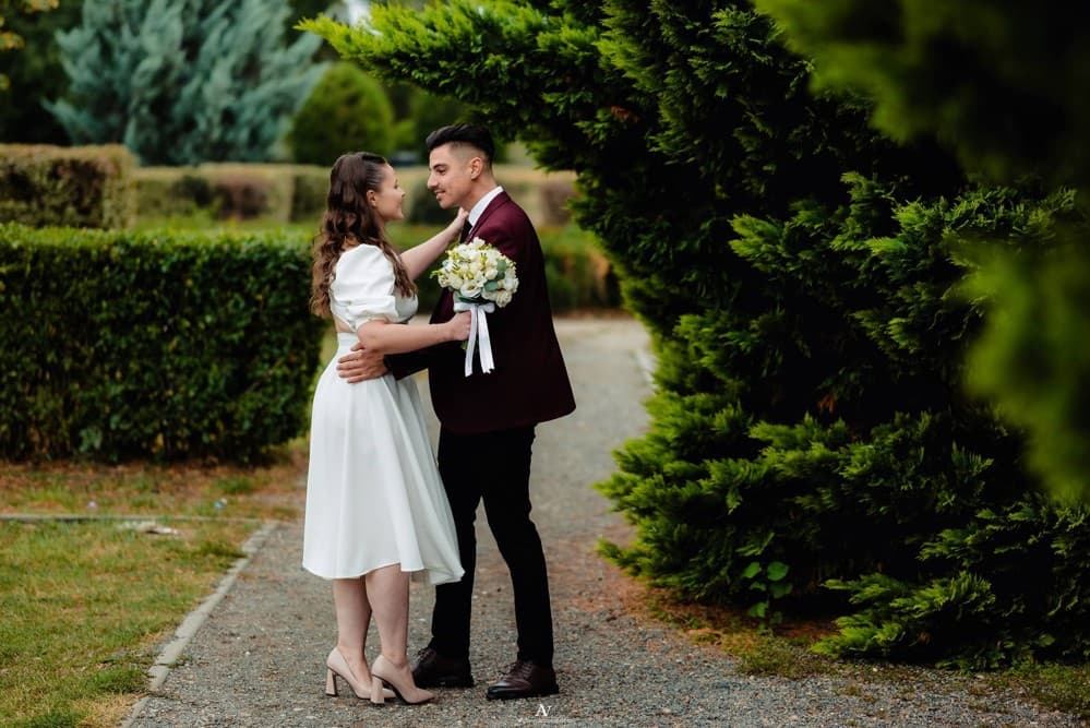 Elena si Adrian - Fotografii de Andrei Voicu Fotograf