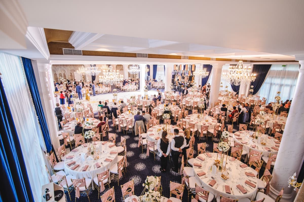 Restaurant Paradis Noblesse - locatie pentru nunti in Râmnicu Vâlcea, Vâlcea
