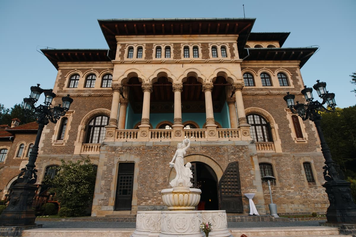 Castelul Cantacuzino - locatie pentru nunti in Bușteni, Prahova