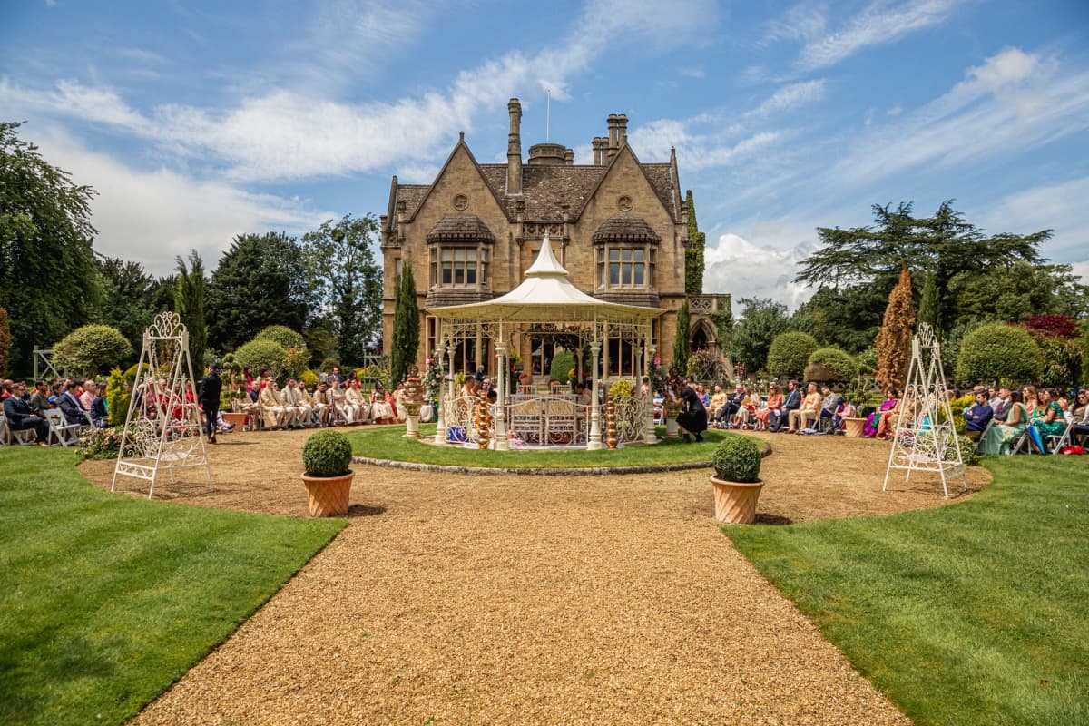 Manor By The Lake - Cheltenham