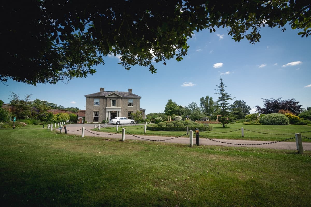 Fennes - locatie pentru nunti in Bocking, England