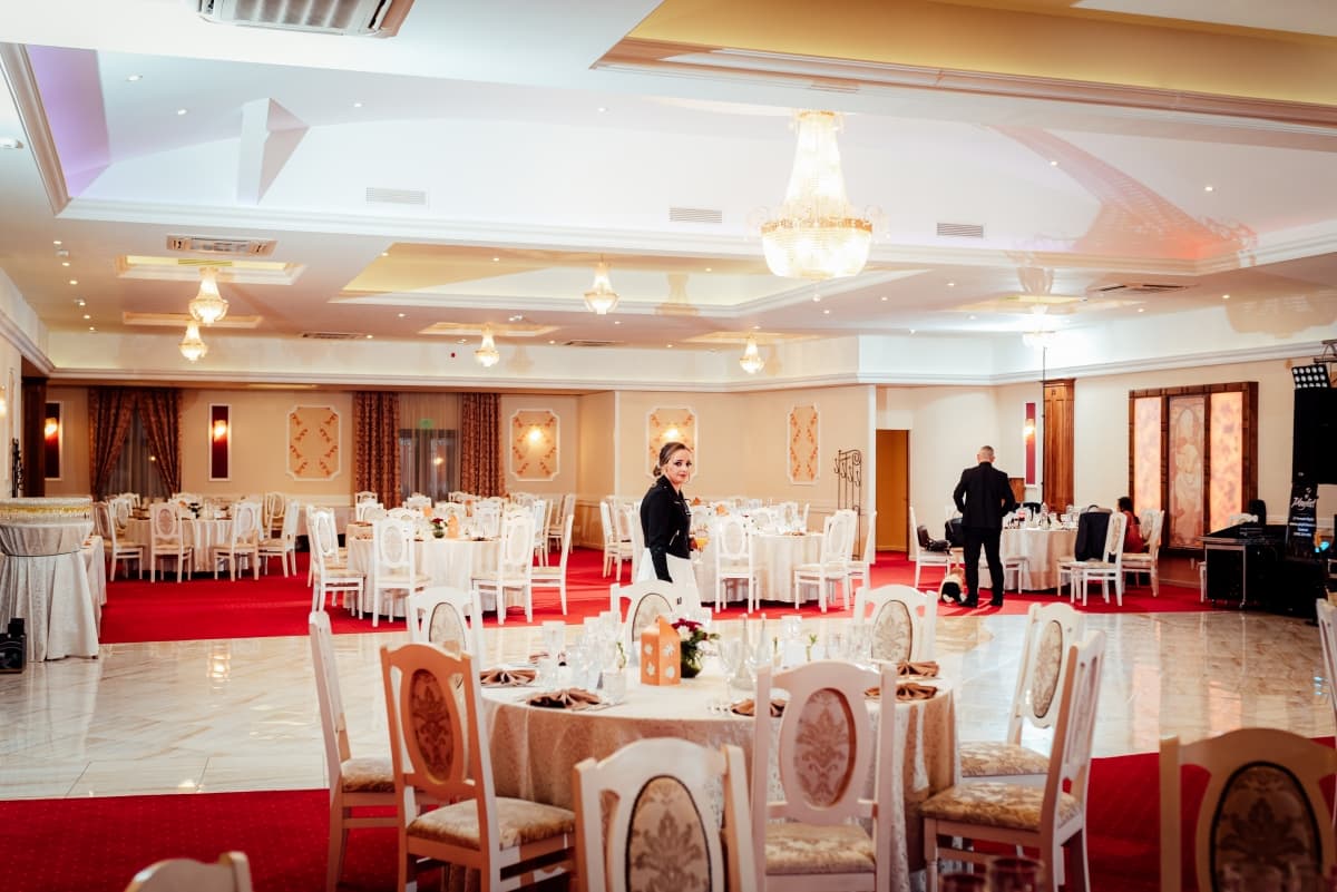 Cristal - locatie pentru nunti in Ploiești, Prahova