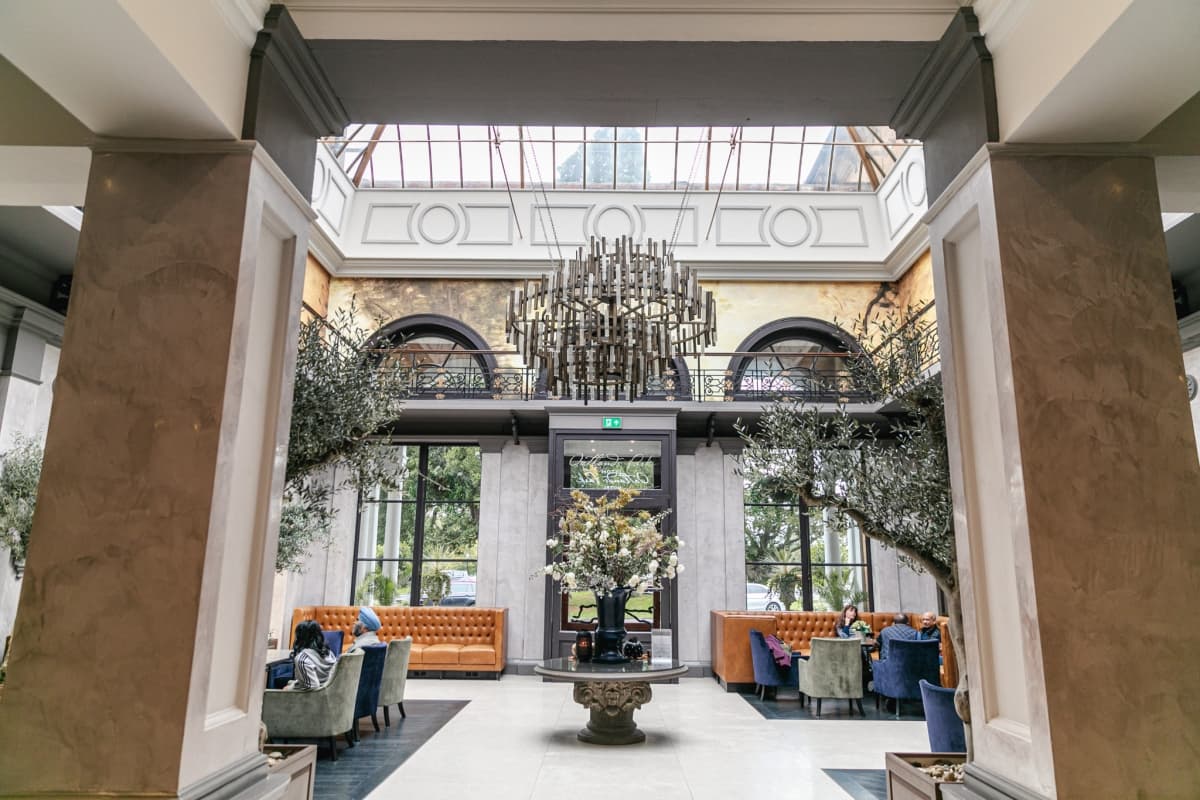 Oatlands Park Hotel - Londra