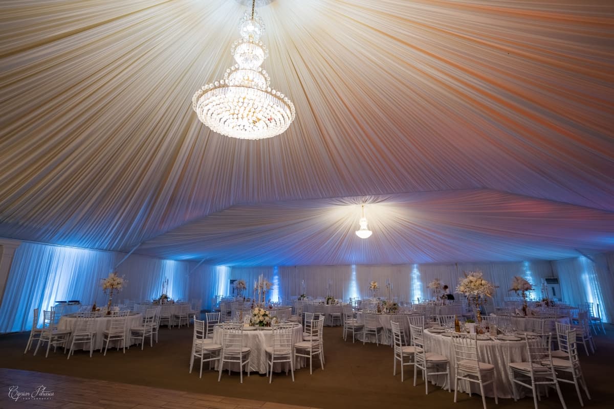 Majestic Events - locatie pentru nunti in Roman, Neamț