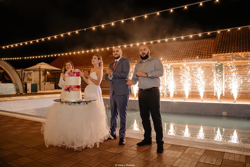 Pensiunea Axa Alex - locatie pentru nunti in Stăneşti, Gorj