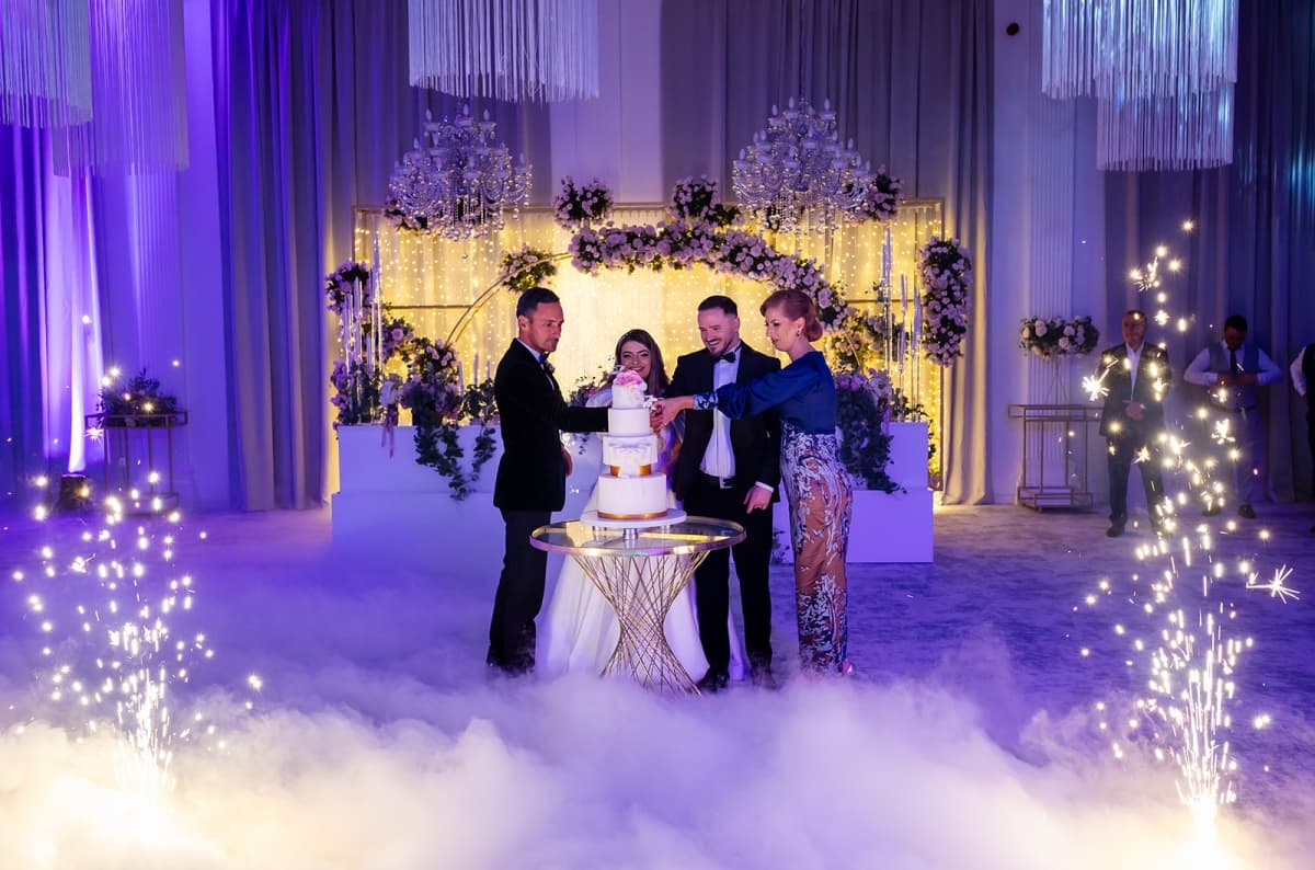 Becheru Ballroom - locatie pentru nunti in Turburea, Gorj