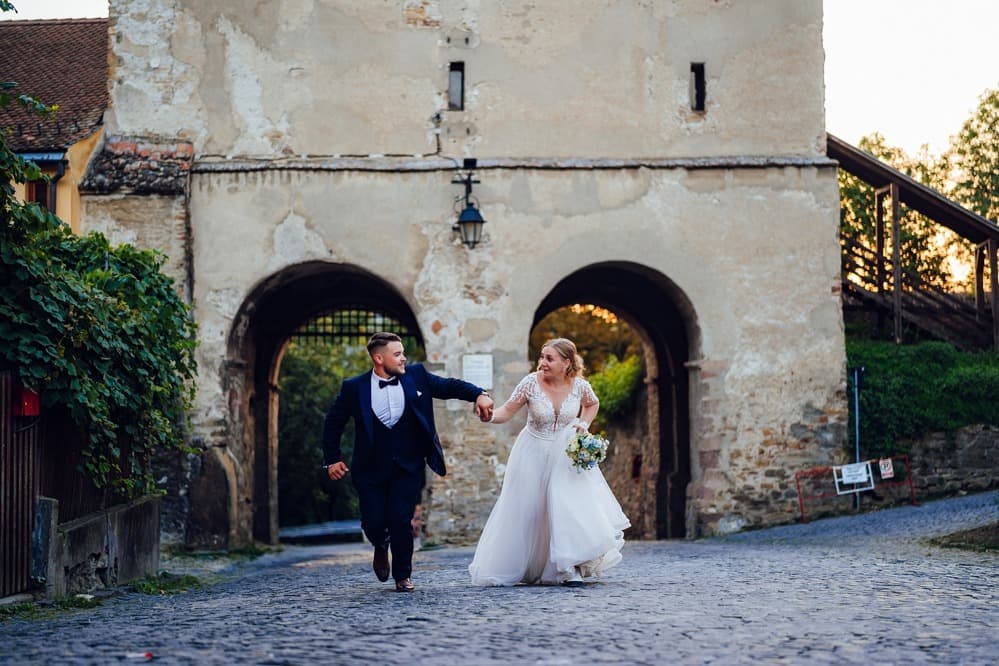 E&F - Fotografii de Újfalvi Sziárd